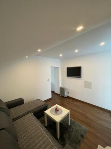 Studio Privee Vesoul -Wifi,Tv,Clim,Parking Gratuit Dış mekan fotoğraf