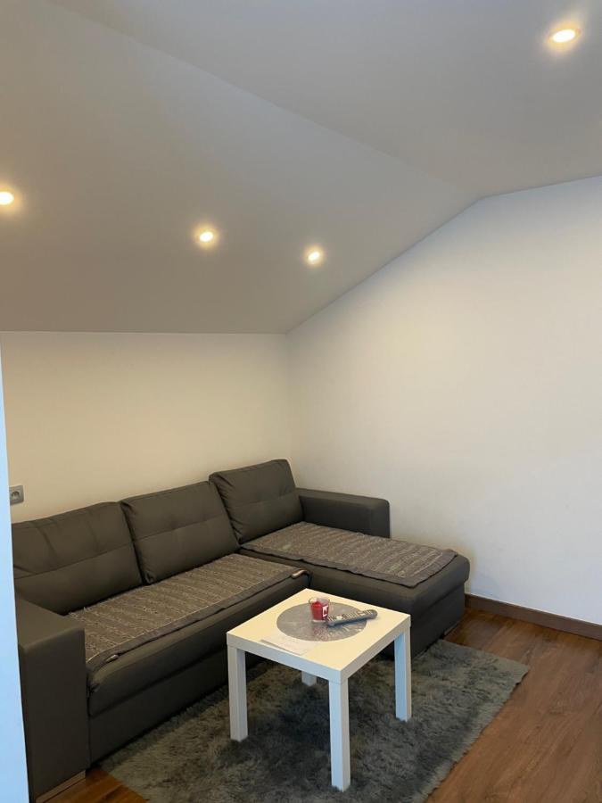 Studio Privee Vesoul -Wifi,Tv,Clim,Parking Gratuit Dış mekan fotoğraf